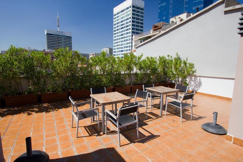 Limehome Barcelona Rector Triado Exterior foto